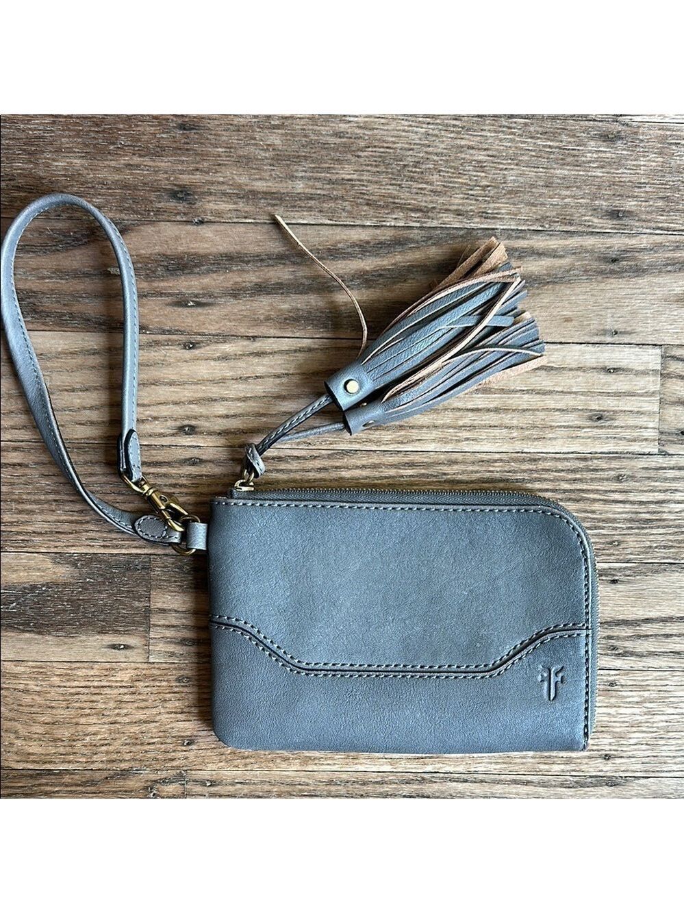 Frye Melissa wristlet phone case carrier gray leather EUC
